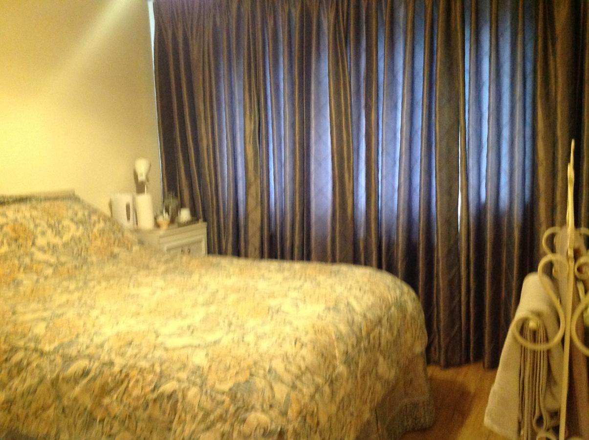 Shepperton Guesthouse ภายนอก รูปภาพ